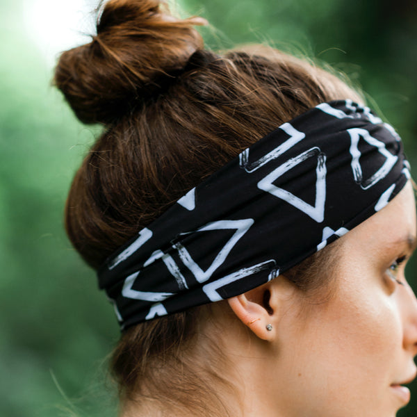 Black & White Brushed Triangles Headband